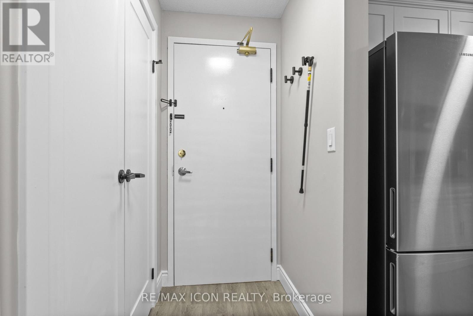 210 - 30 Hugo Crescent, Kitchener, Ontario  N2M 3Z2 - Photo 16 - X12121139