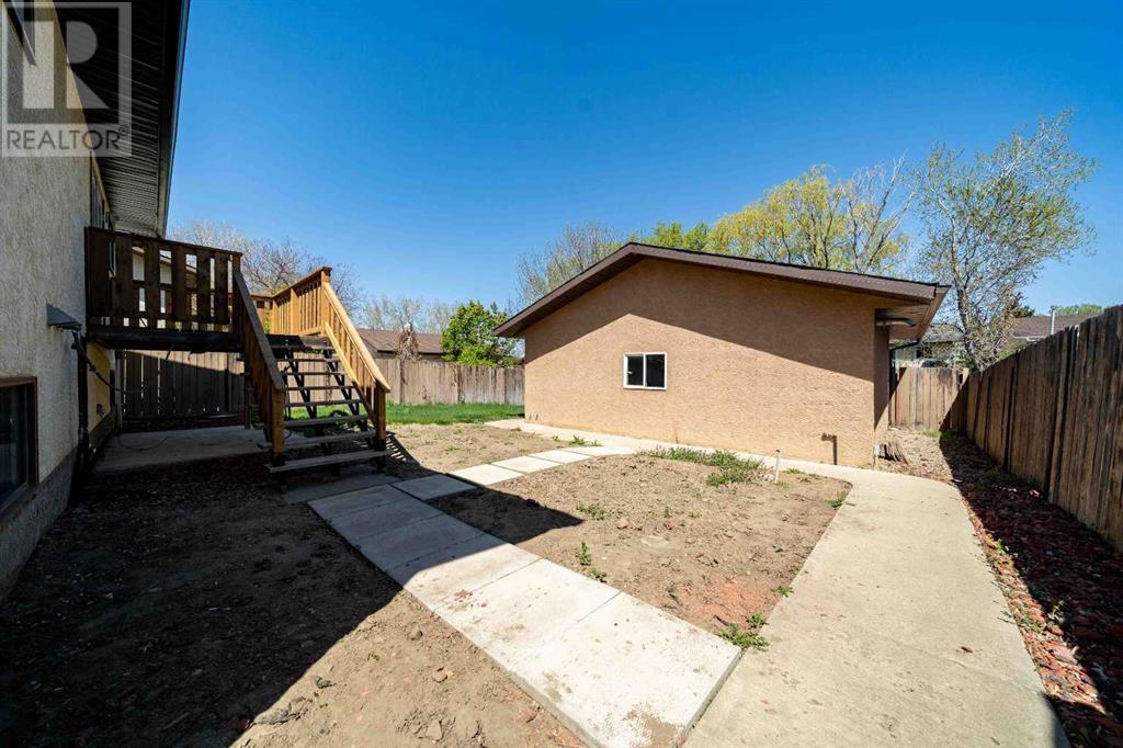 196 Stone Crescent Se, Medicine Hat, Alberta  T1B 3E7 - Photo 35 - A2218690