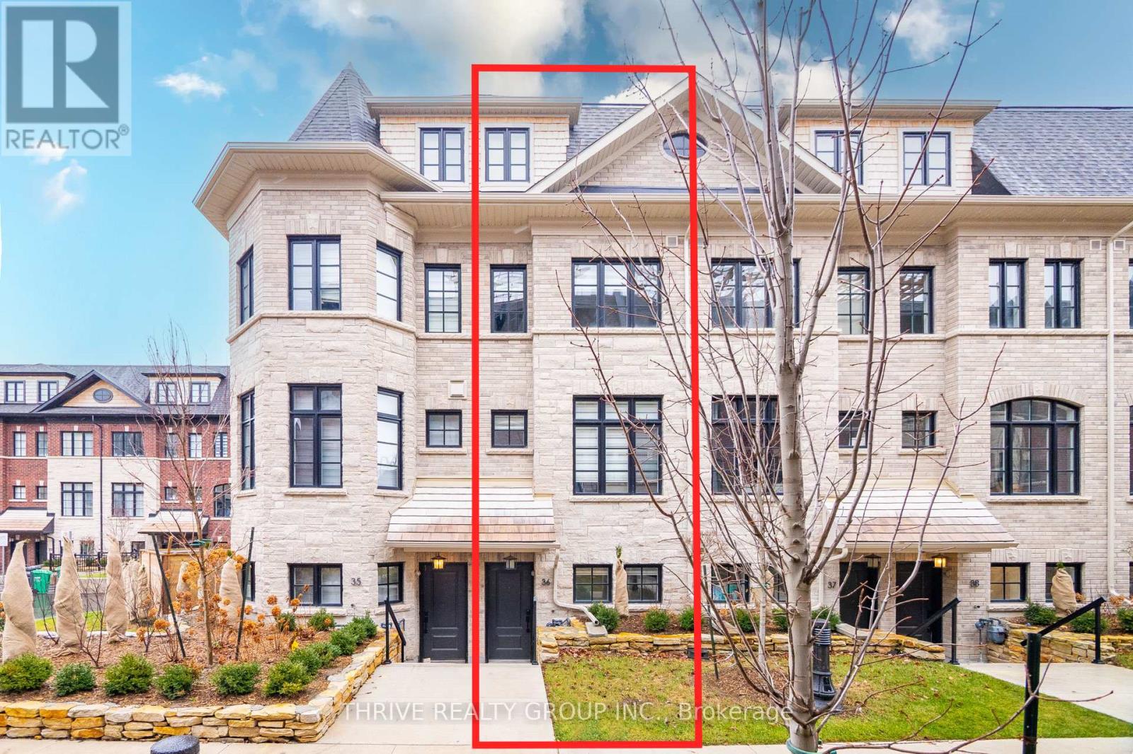36 - 20 Lunar Crescent, Mississauga, Ontario  L5M 2R5 - Photo 1 - W12133919