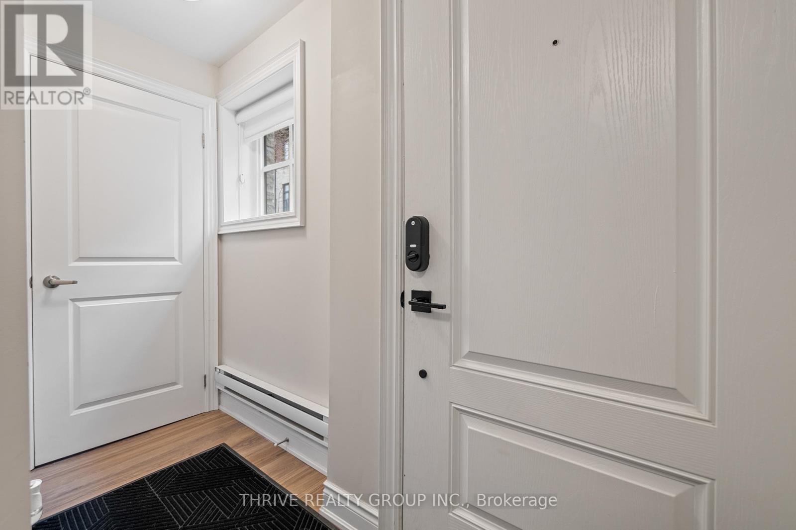 36 - 20 Lunar Crescent, Mississauga, Ontario  L5M 2R5 - Photo 6 - W12133919