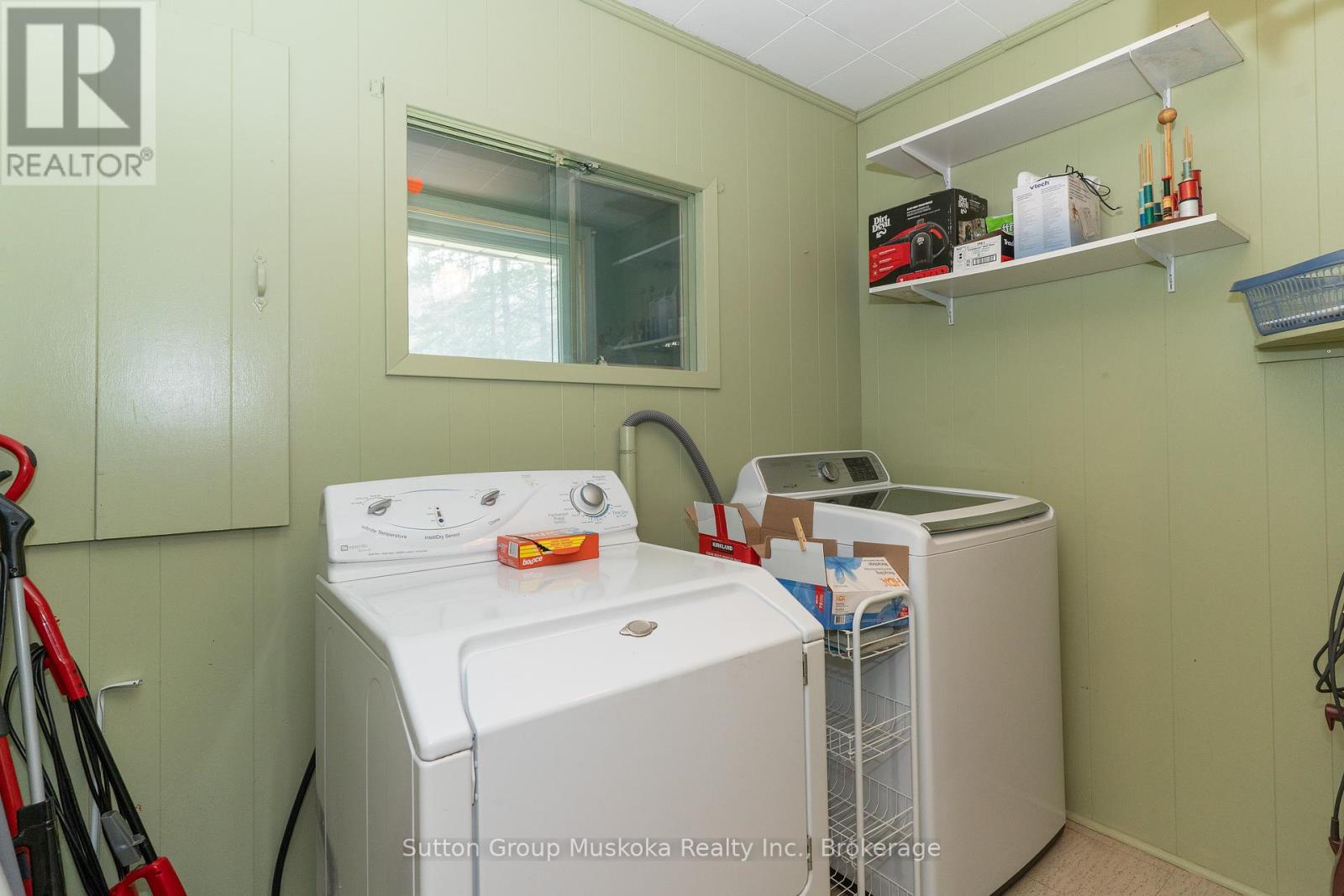 15 Glen Acres Road, Huntsville, Ontario  P1H 1N6 - Photo 16 - X12134096