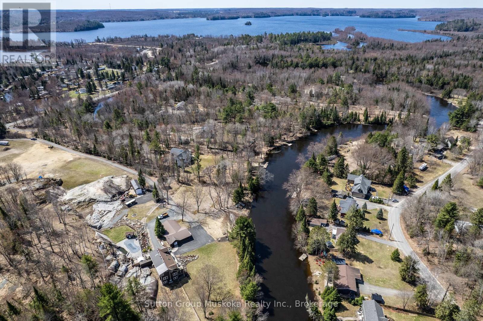 Property at 15 GLEN ACRES ROAD image 4