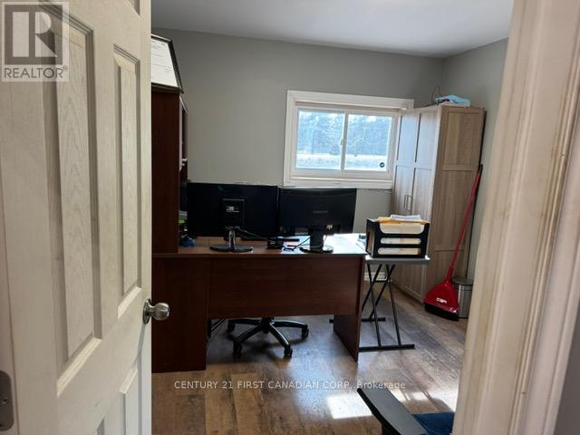 4086 Elgin Road, Thames Centre, Ontario  N0L 1V0 - Photo 17 - X12134093