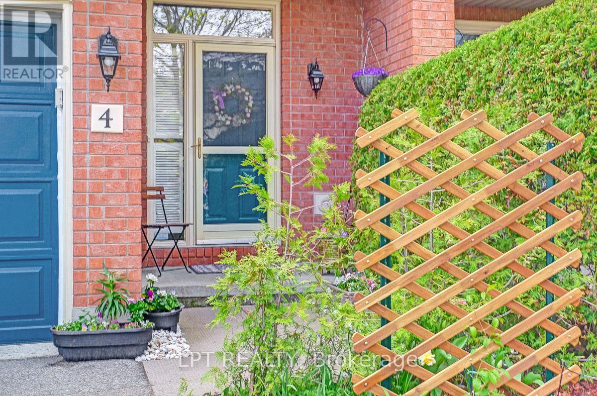 Property at 4 RHAPSODY LANE image 2