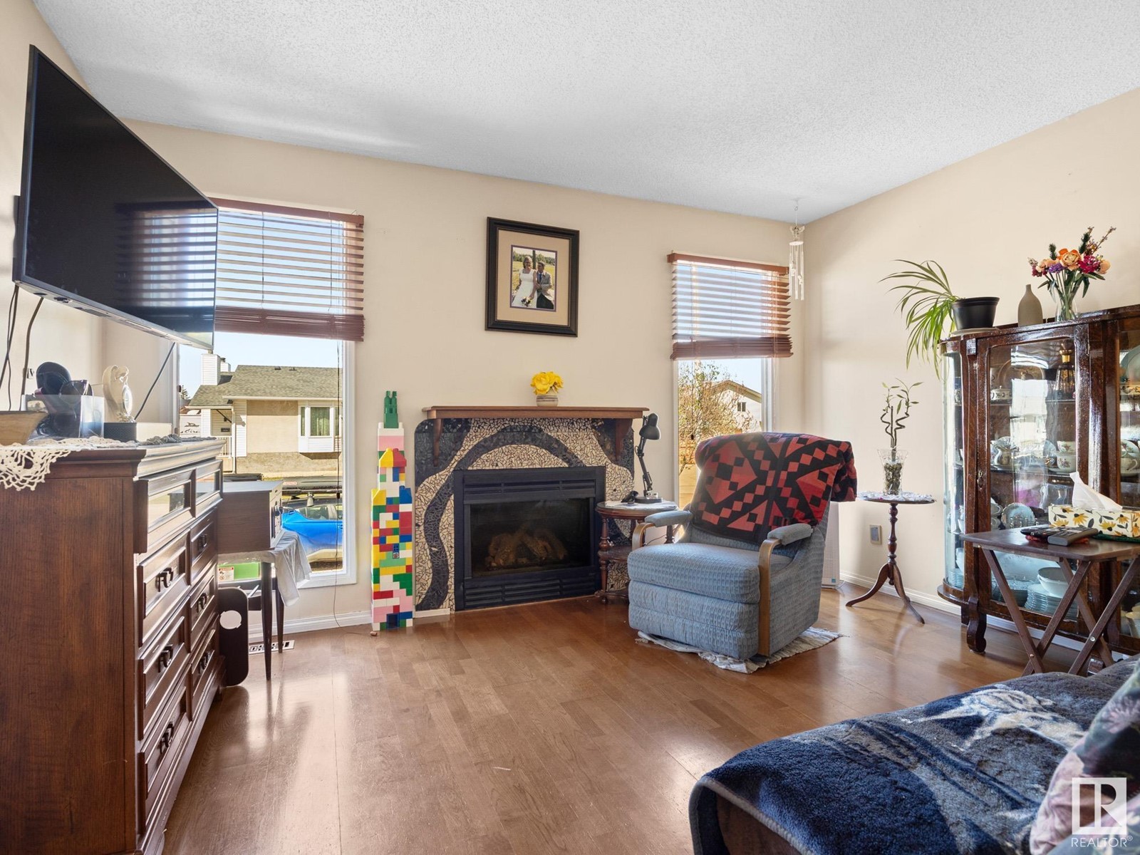 4637 126 Av Nw, Edmonton, Alberta  T5A 4L1 - Photo 3 - E4435184