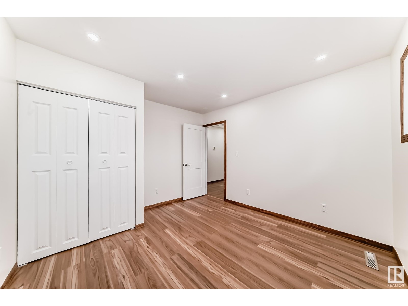 10961 157 St Nw, Edmonton, Alberta  T5P 2W2 - Photo 8 - E4435186