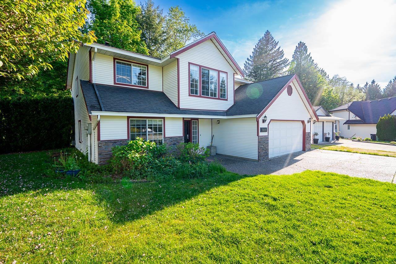 33194 Eastview Court, Abbotsford, British Columbia  V2S 6W3 - Photo 4 - R2999277