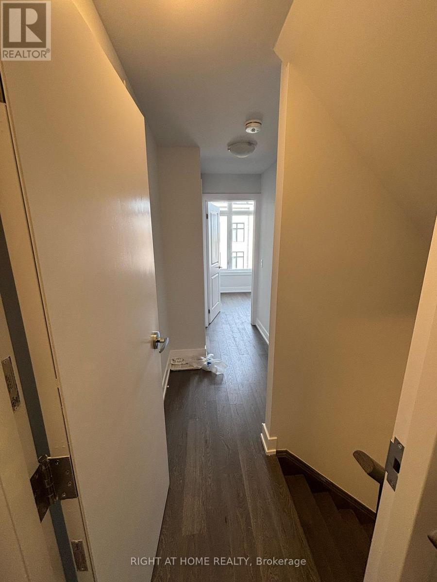 U228 - 9570 Islington Avenue W, Vaughan, Ontario  L4H 5E8 - Photo 16 - N12133702