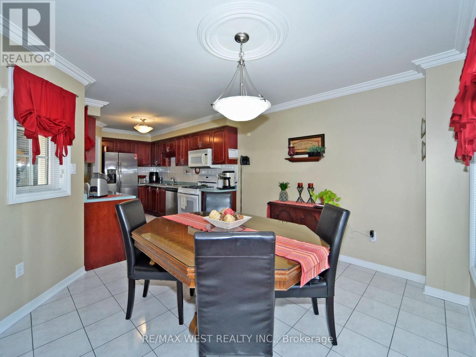 67 - 104 Pinedale Gate, Vaughan, Ontario  L4L 8X3 - Photo 15 - N12133762