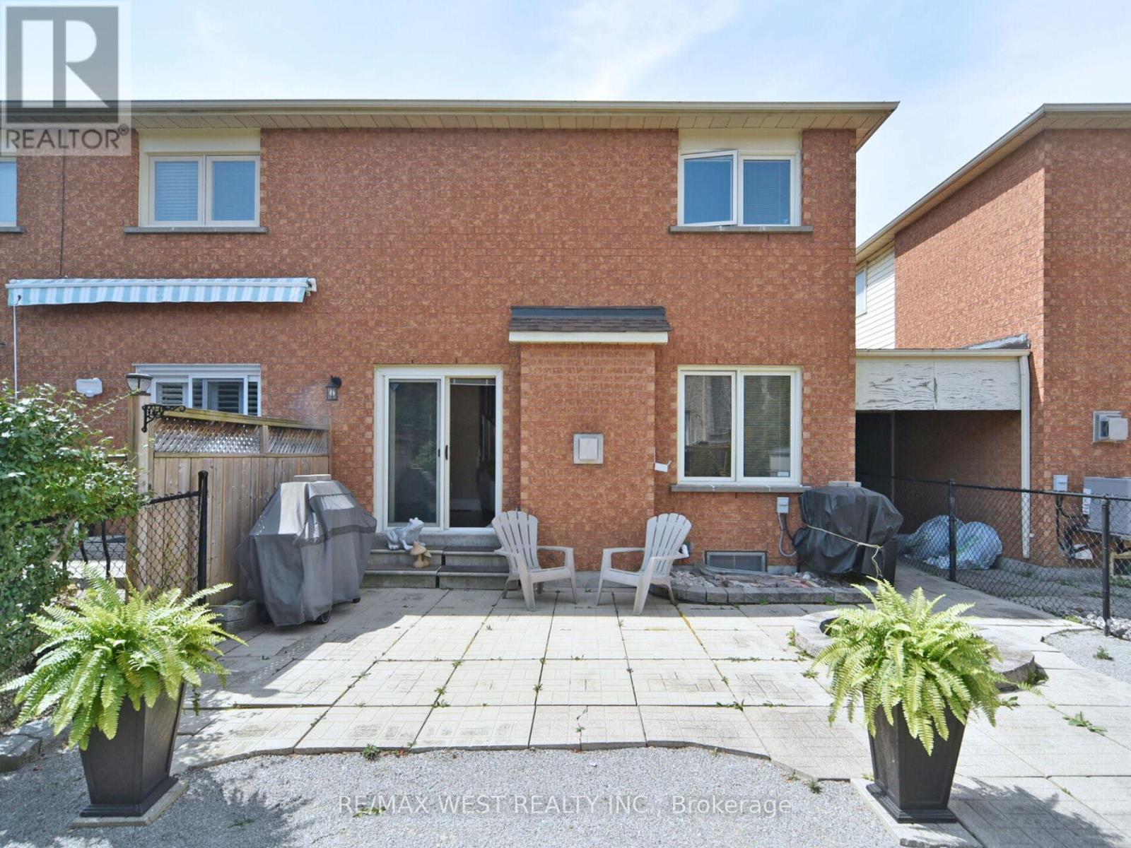67 - 104 Pinedale Gate, Vaughan, Ontario  L4L 8X3 - Photo 39 - N12133762