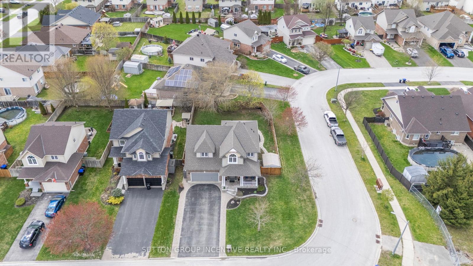 22 Armeda Clow Crescent, Essa, Ontario  L0M 1B2 - Photo 36 - N12133779