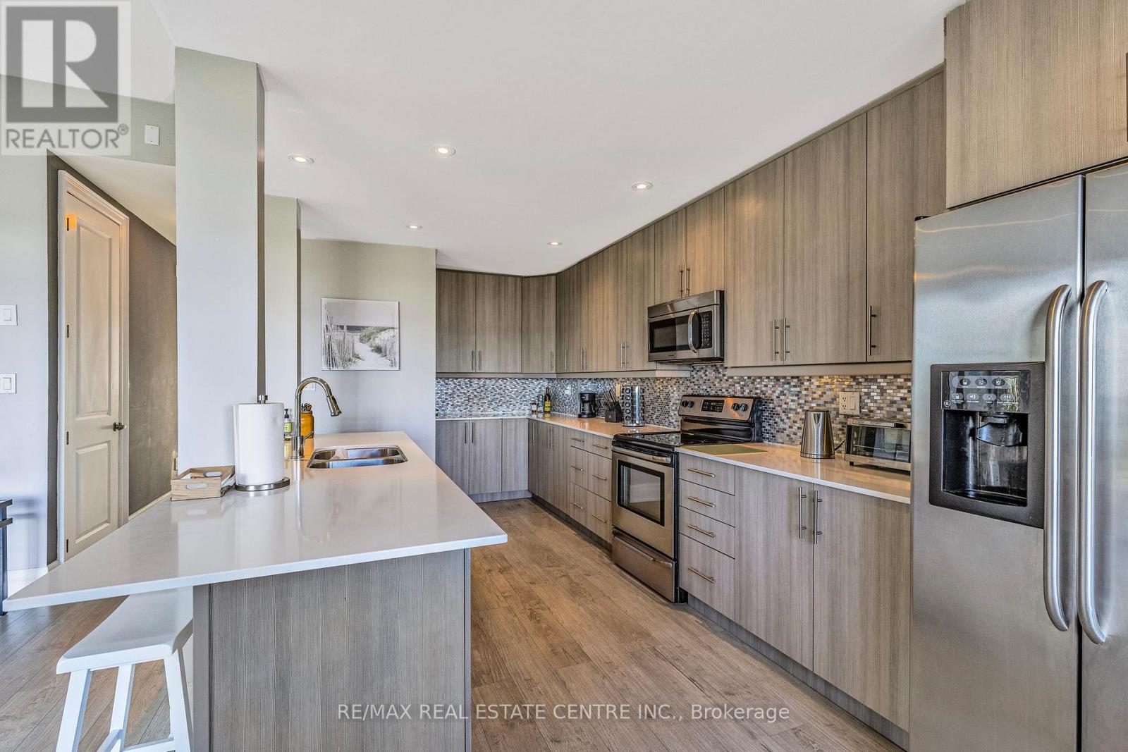 112 - 764 River Road E, Wasaga Beach, Ontario  L9Z 2M7 - Photo 12 - S12133771