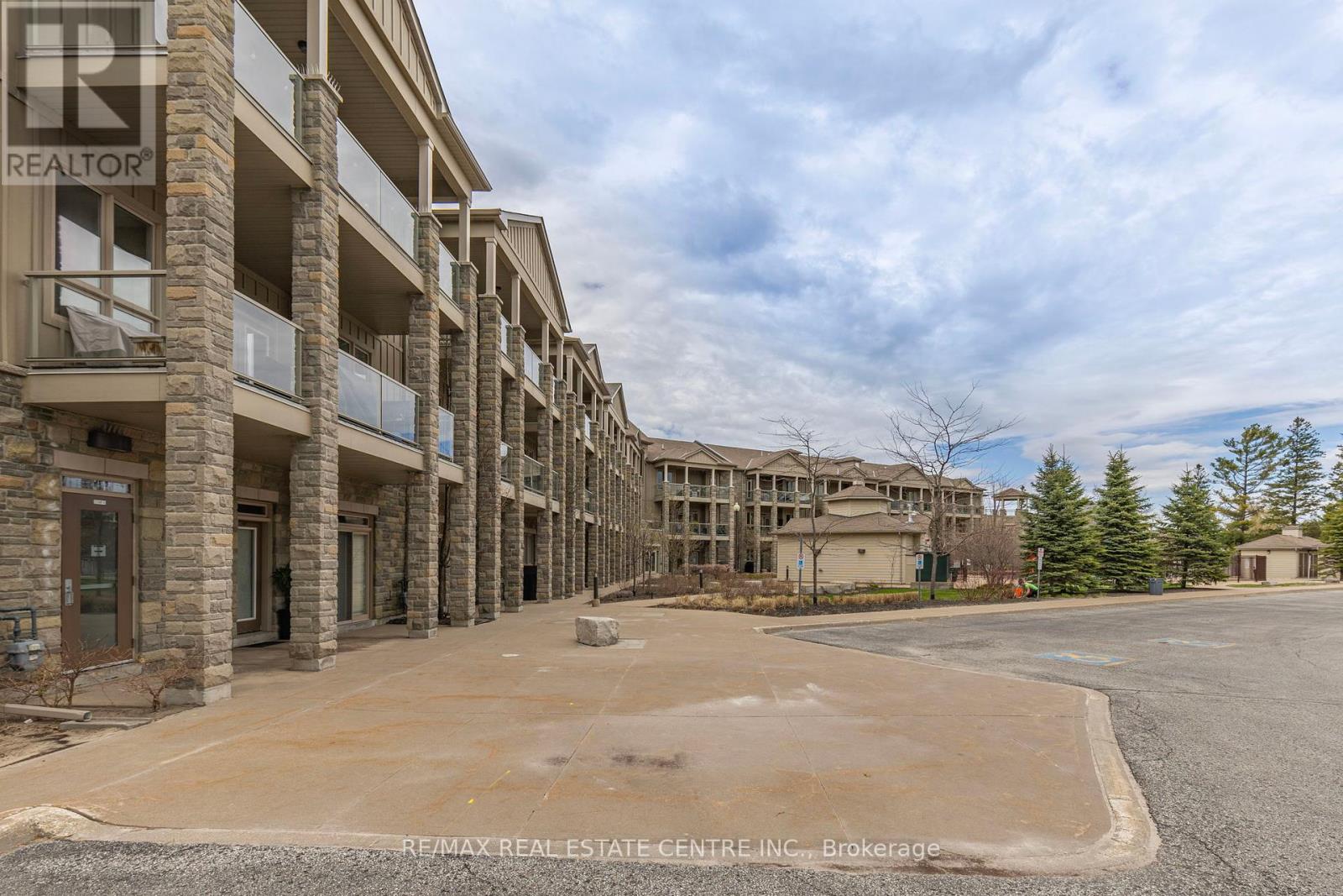 112 - 764 River Road E, Wasaga Beach, Ontario  L9Z 2M7 - Photo 48 - S12133771