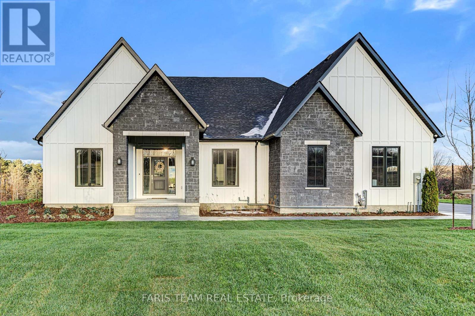 96 WAVERLY HEIGHTS, Tay, Ontario