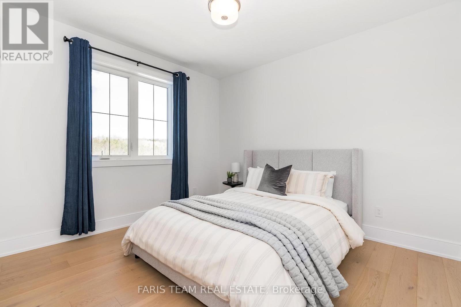 96 Waverly Heights, Tay, Ontario  L0L 1P0 - Photo 14 - S12133783