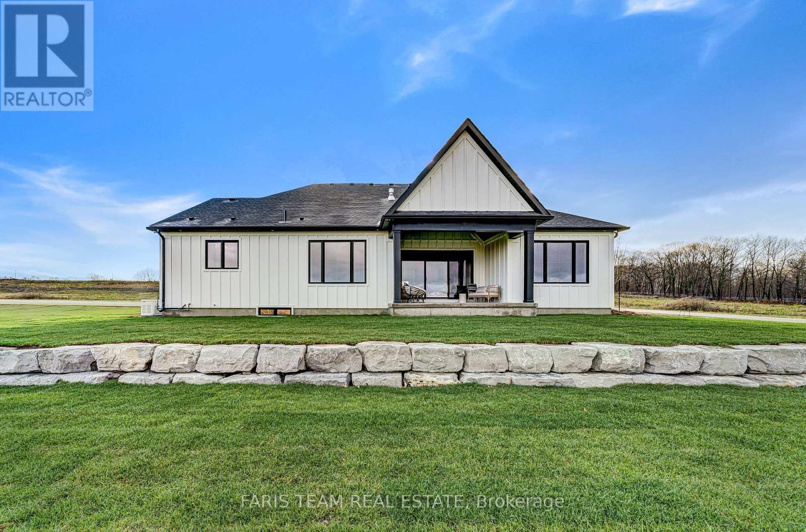 96 Waverly Heights, Tay, Ontario  L0L 1P0 - Photo 28 - S12133783