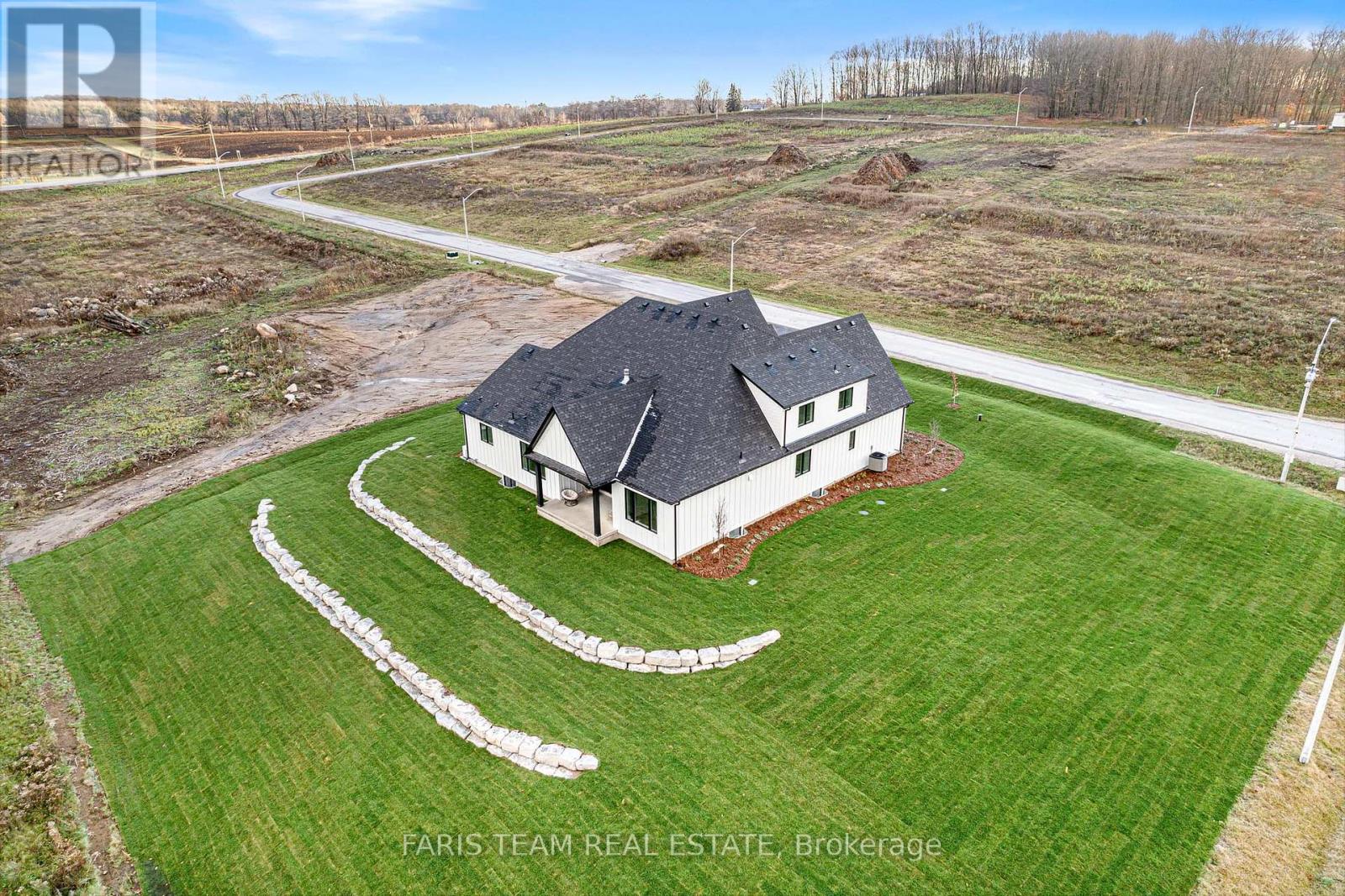 96 Waverly Heights, Tay, Ontario  L0L 1P0 - Photo 29 - S12133783