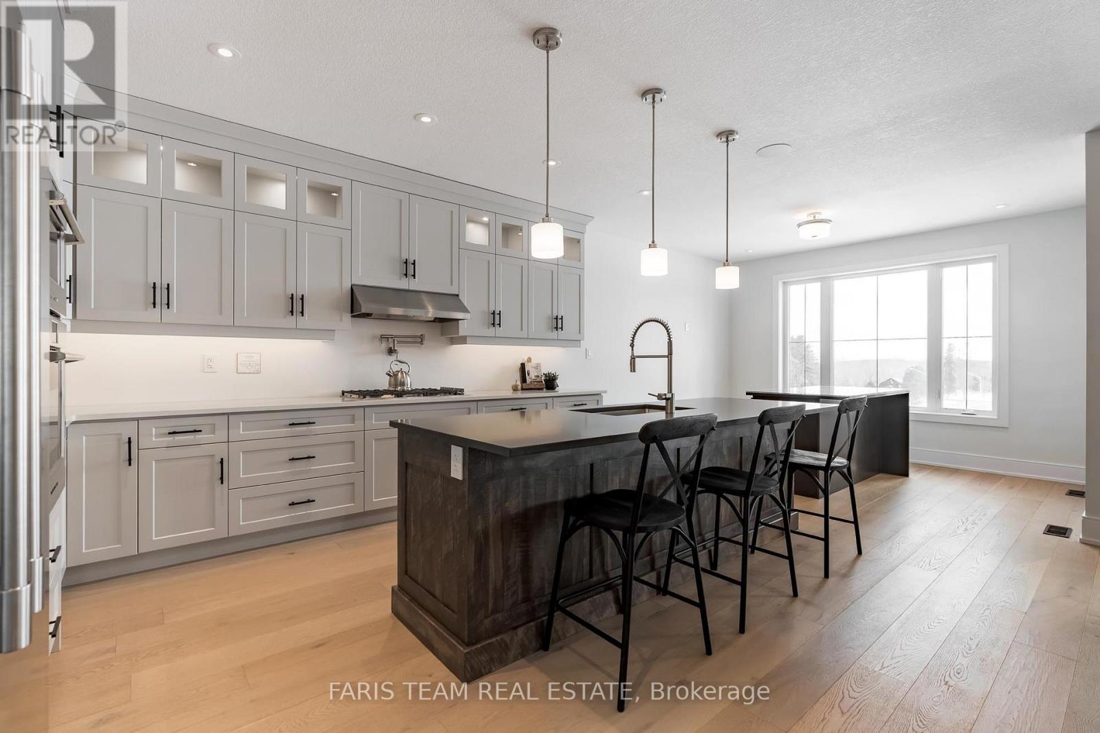 96 Waverly Heights, Tay, Ontario  L0L 1P0 - Photo 5 - S12133783