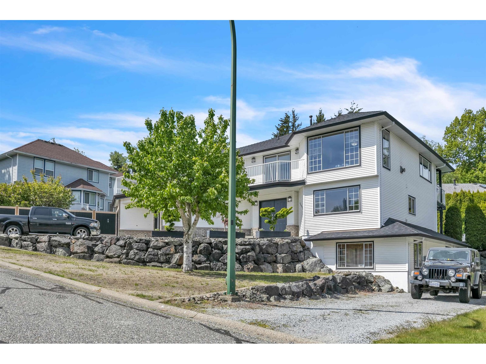 35835 Heatherstone Place, Abbotsford, British Columbia  V3G 1E6 - Photo 4 - R2999680