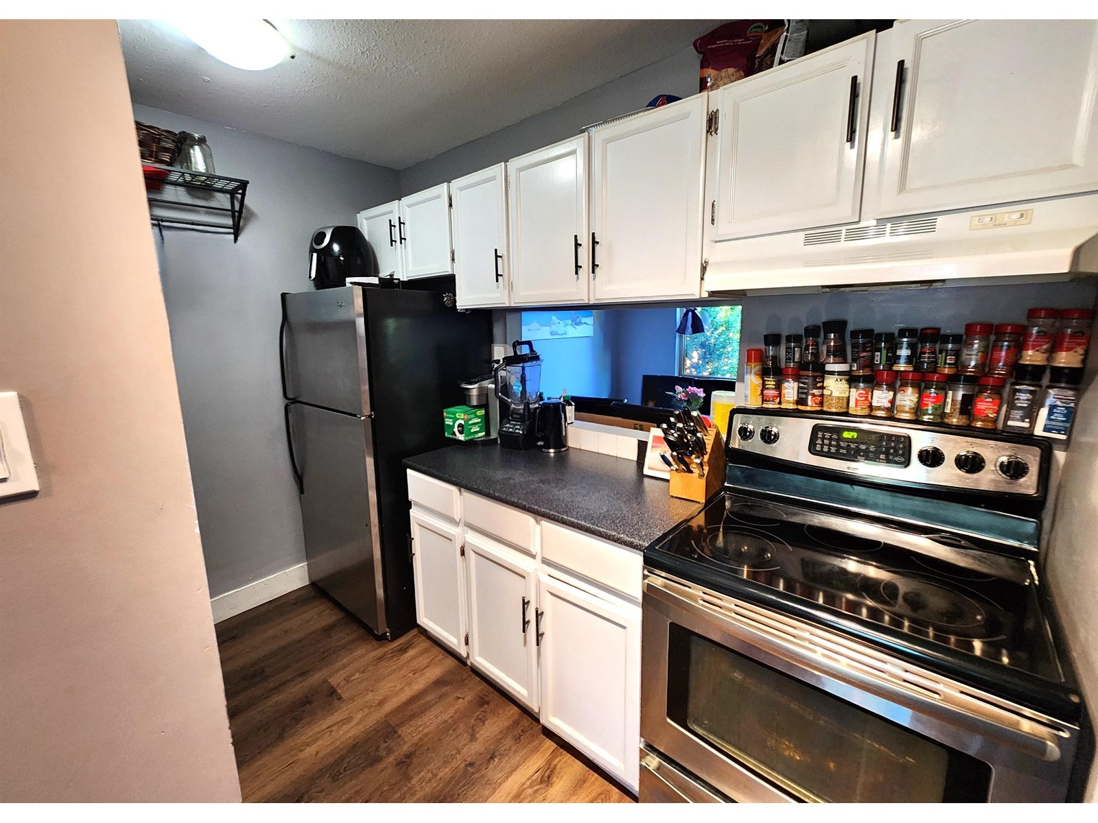 Property at 192 27456 32 AVENUE image 4