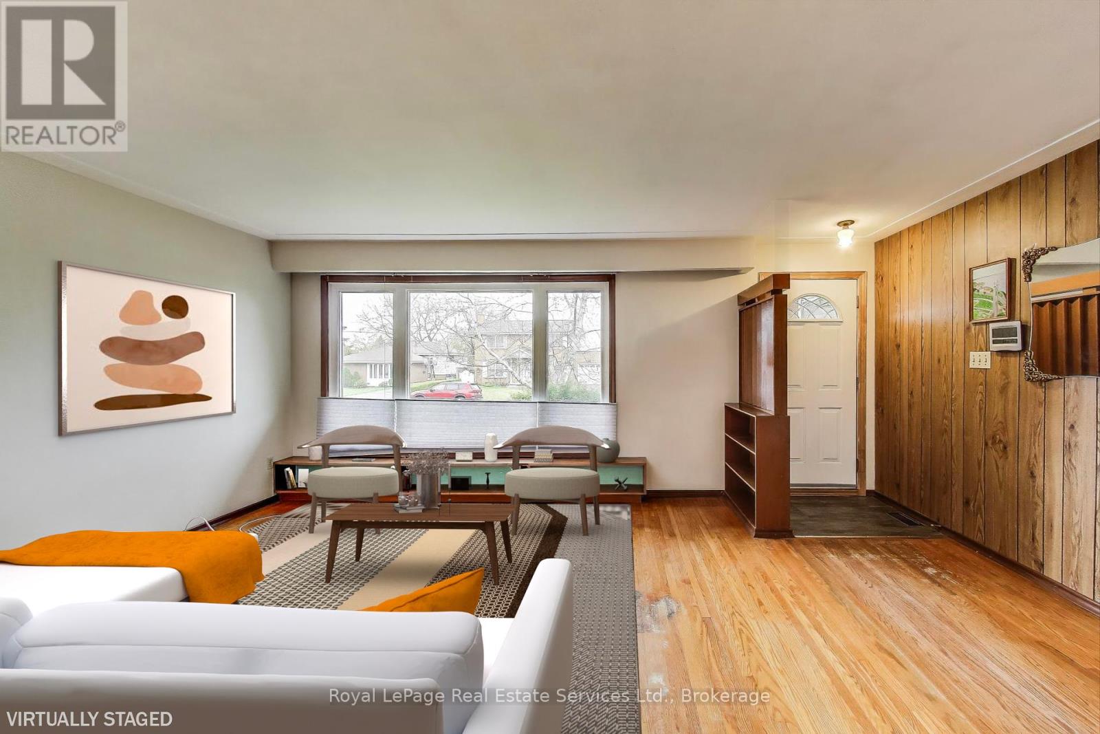 Property at 25 SANDRINGHAM AVENUE image 3