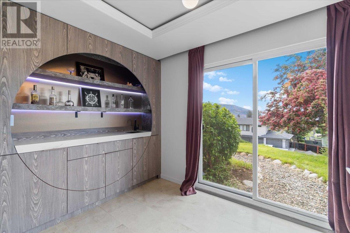 5956 Victoria Street, Peachland, British Columbia  V0H 1X4 - Photo 28 - 10333372