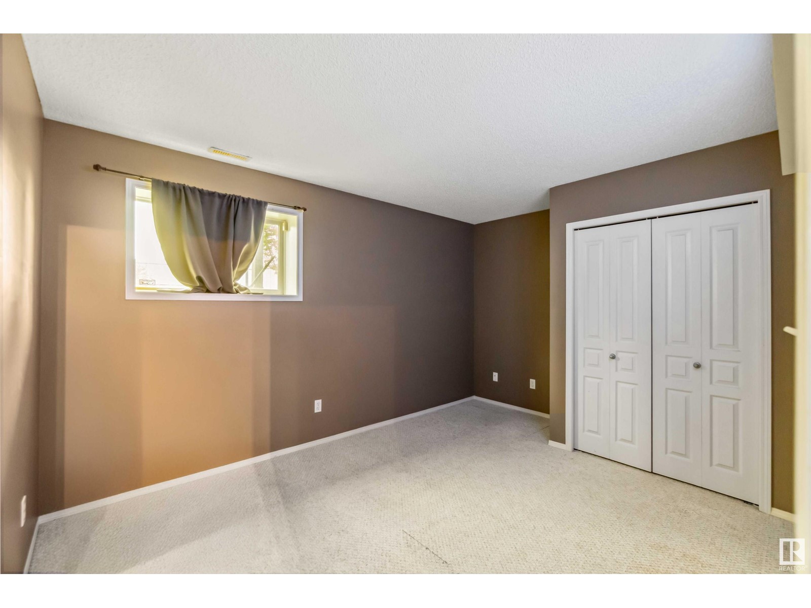 8917 8 Av Sw, Edmonton, Alberta  T6X 1B9 - Photo 22 - E4435193