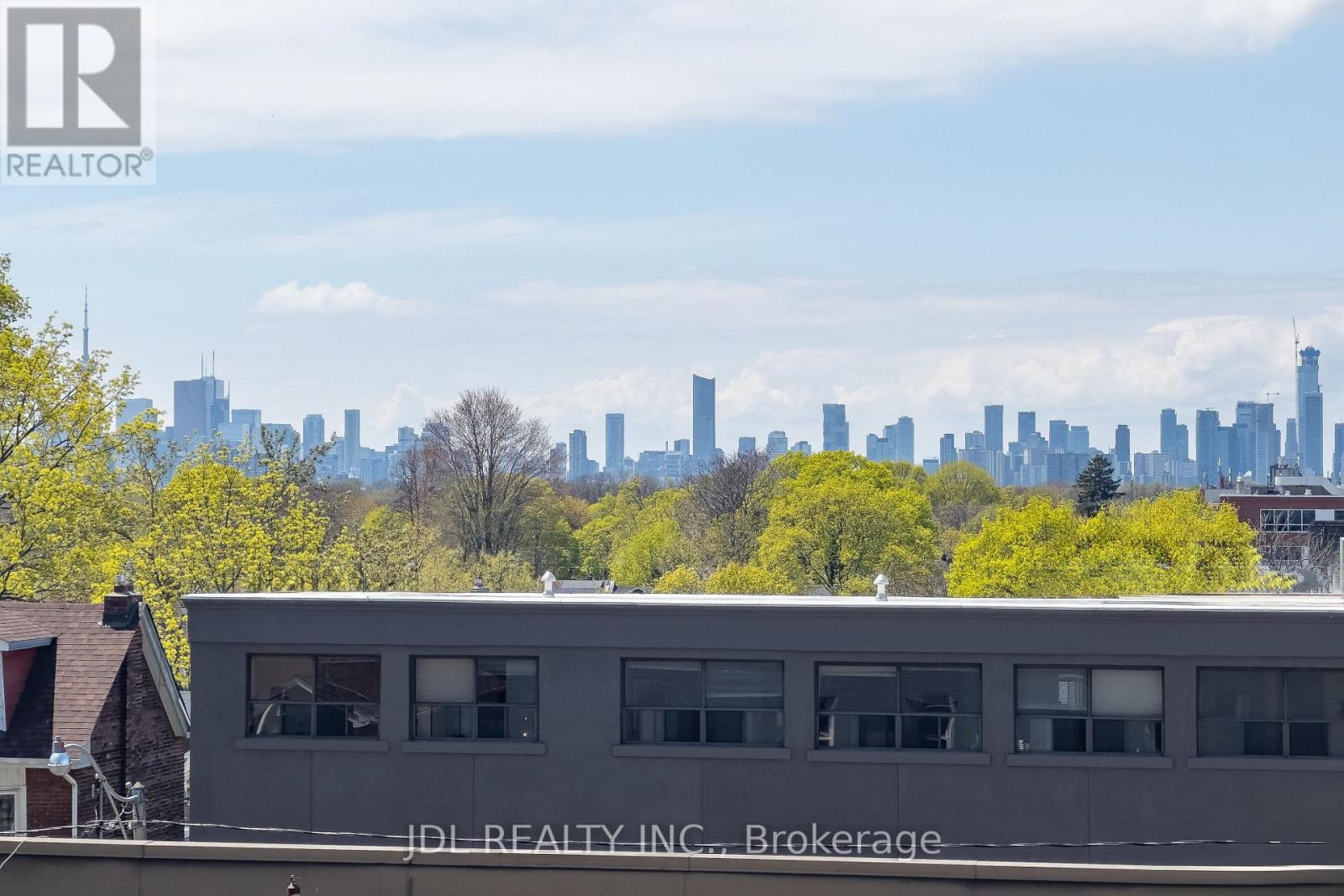 301 - 2055 Danforth Avenue, Toronto (Woodbine Corridor), Ontario  M4C 1J8 - Photo 11 - E12133816