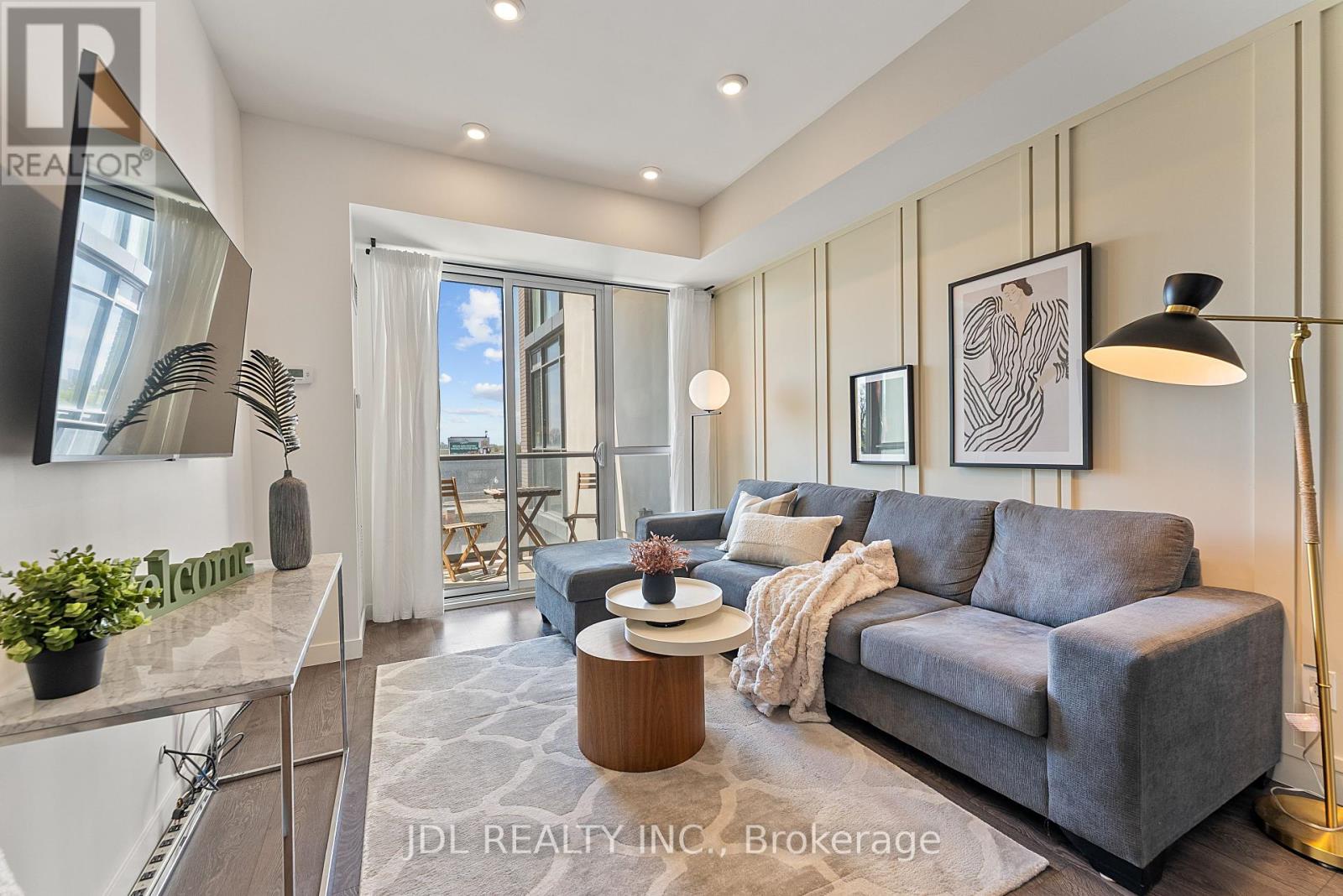 301 - 2055 Danforth Avenue, Toronto (Woodbine Corridor), Ontario  M4C 1J8 - Photo 3 - E12133816