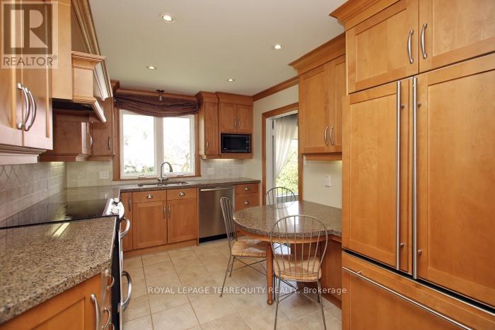 110 Cass Avenue, Toronto (Tam O'shanter-Sullivan), Ontario  M1T 2B3 - Photo 9 - E12133851