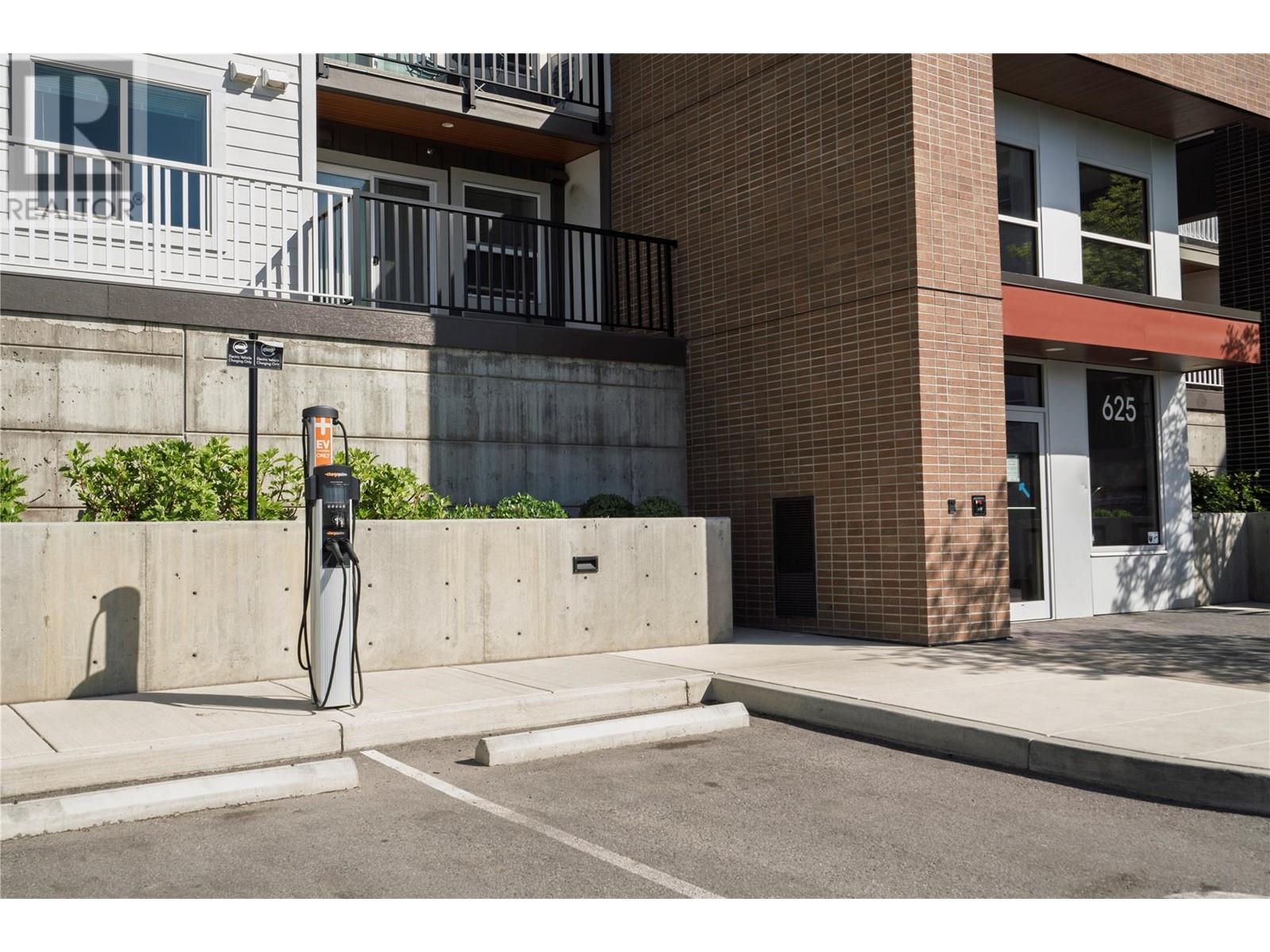 Property at 625 Academy Way Unit# 210 image 4