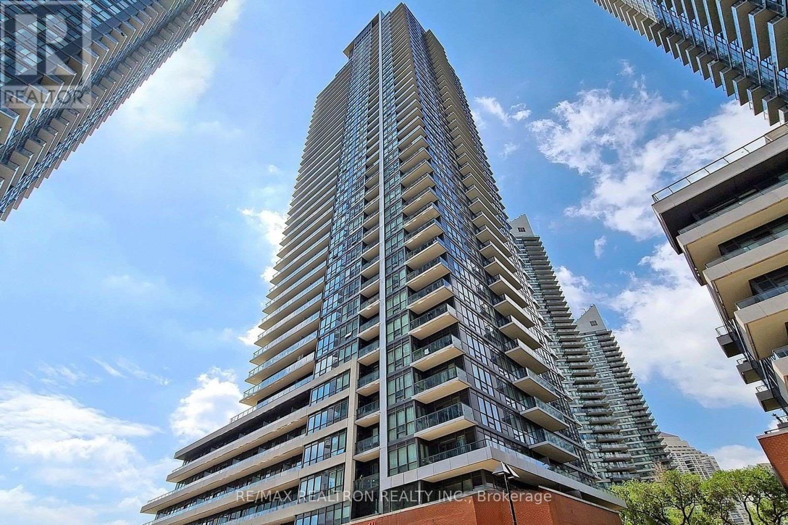 3206 - 2212 Lakeshore Boulevard W, Toronto, Ontario  M8V 0C2 - Photo 2 - W12133669