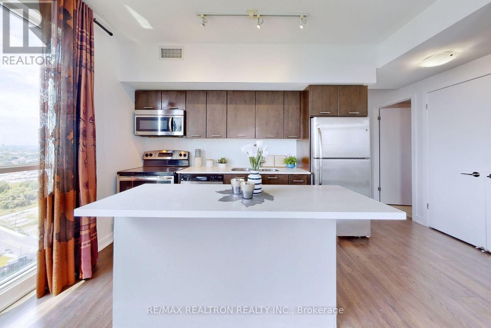 3206 - 2212 Lakeshore Boulevard W, Toronto, Ontario  M8V 0C2 - Photo 8 - W12133669