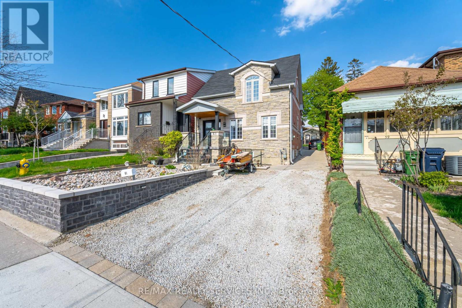 Property at 61 BRANSTONE ROAD image 3