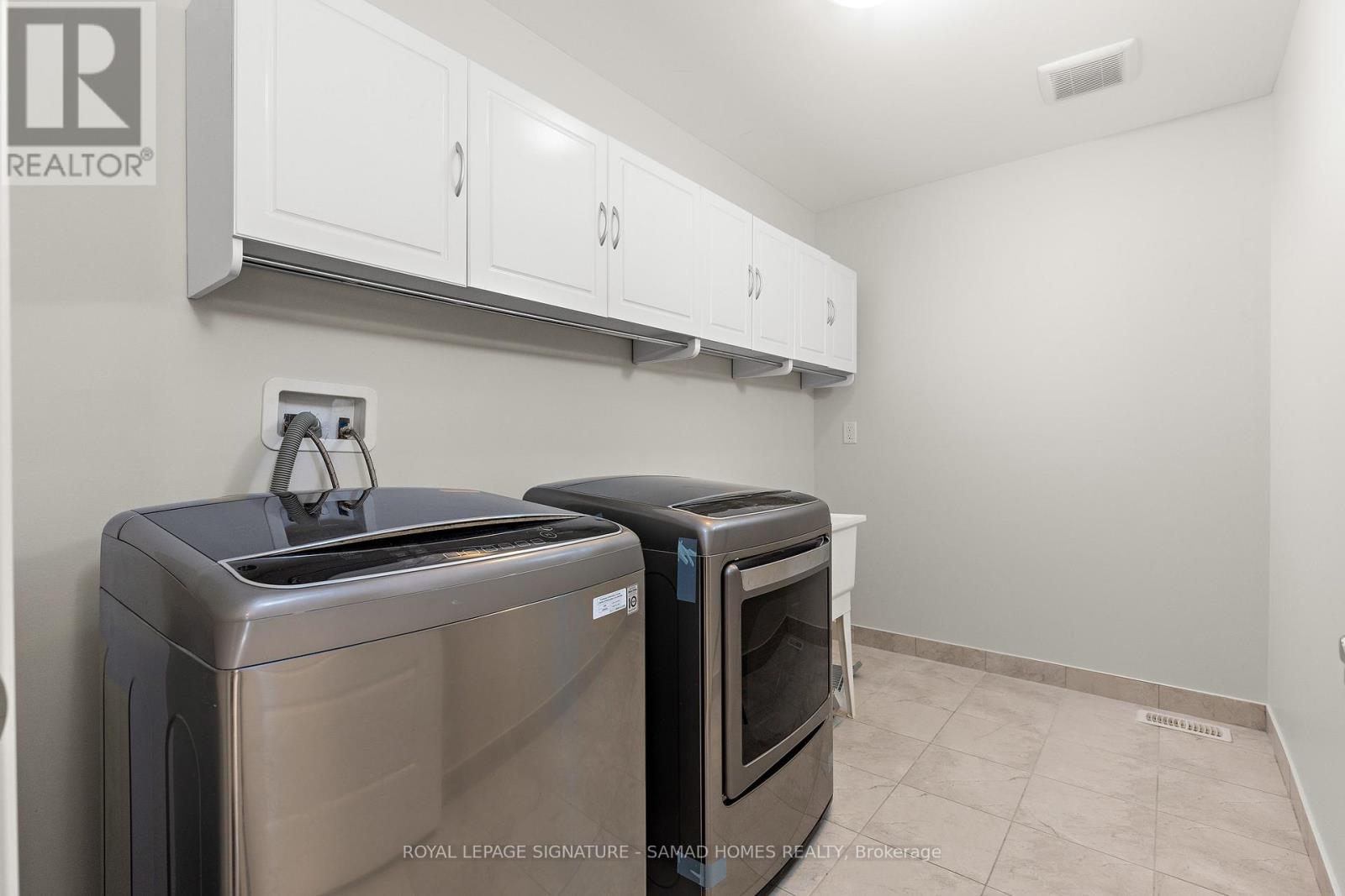 3141 George Savage Avenue, Oakville, Ontario  L6M 4M2 - Photo 31 - W12133734
