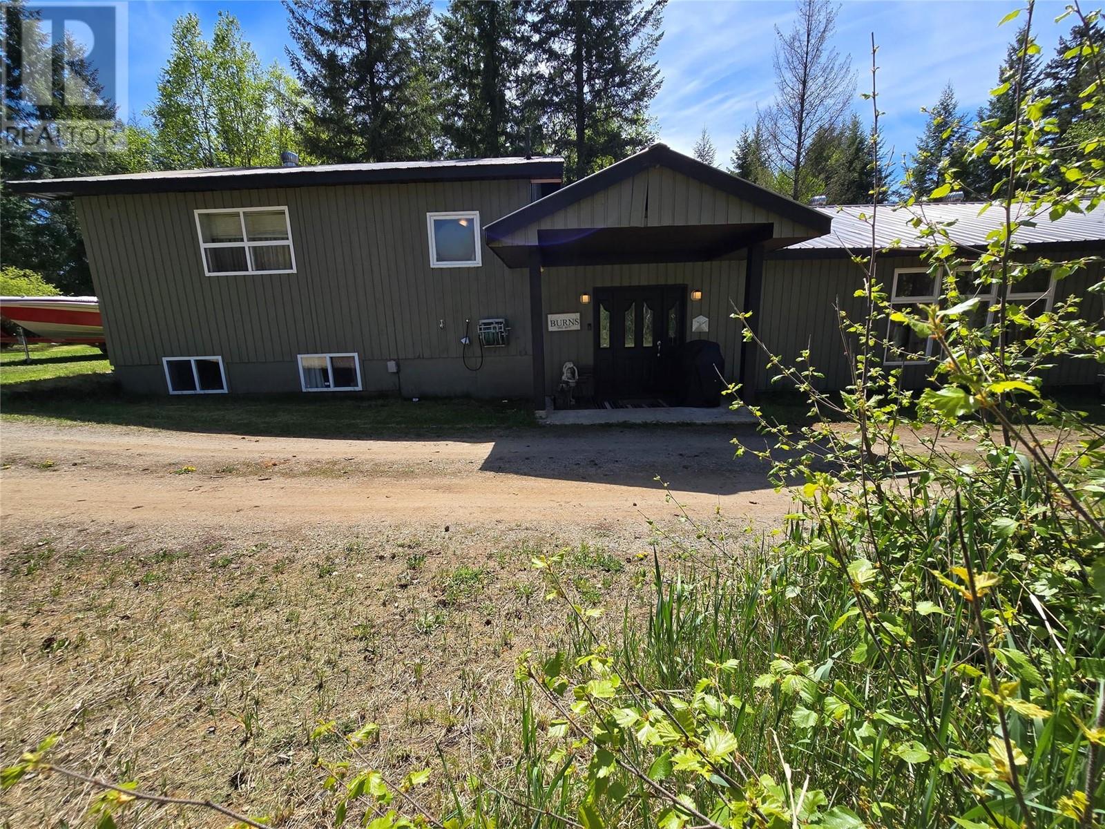 643 KENNEDY Road, Clearwater, British Columbia