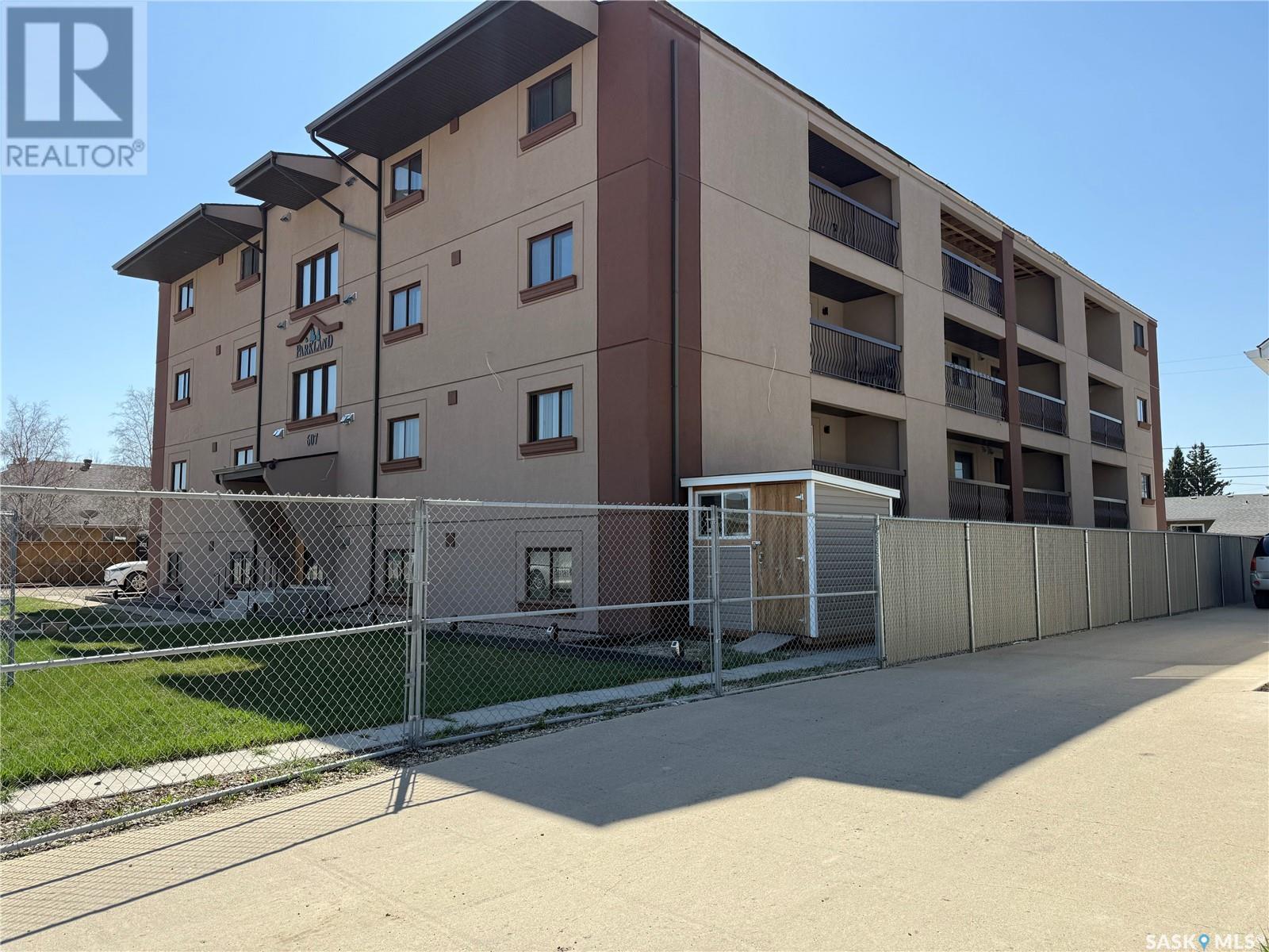 402 607 10th STREET, humboldt, Saskatchewan