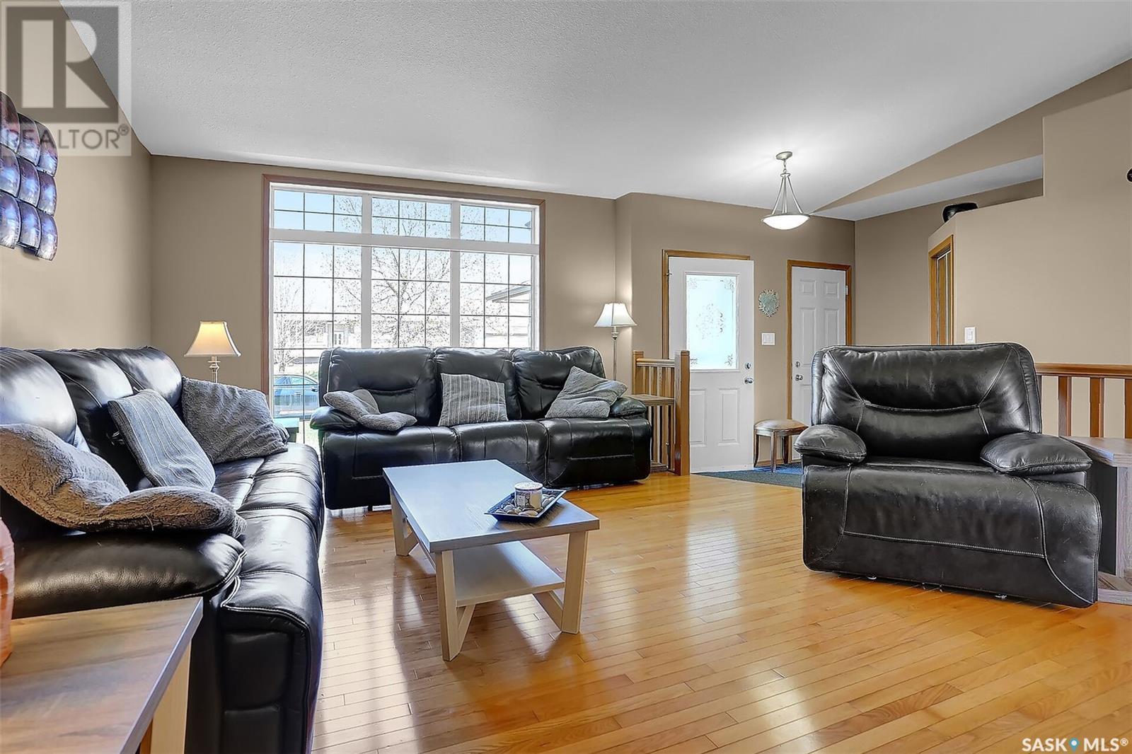 Property at 8615 Sherwood DRIVE image 4