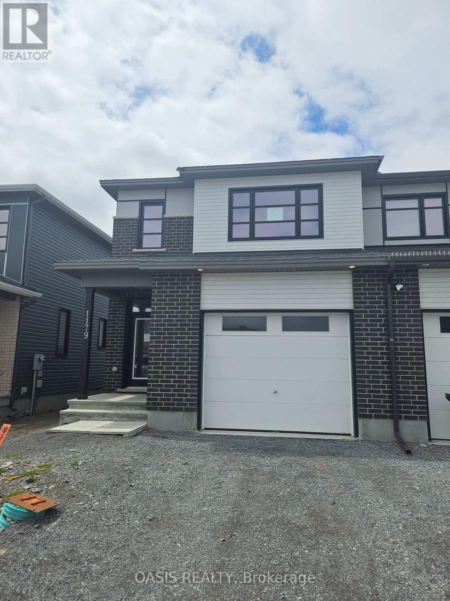 1179 Cope Drive, Ottawa, Ontario  K2S 3E6 - Photo 1 - X12124776