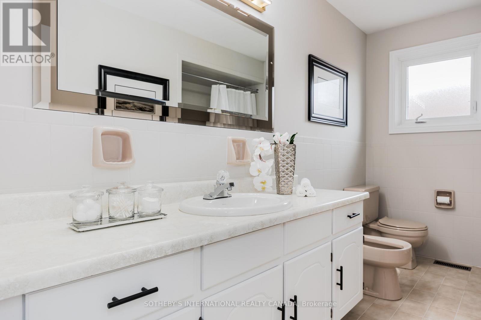 15 Keeleview Court, Vaughan (Concord), Ontario  L4K 2A7 - Photo 25 - N12133978