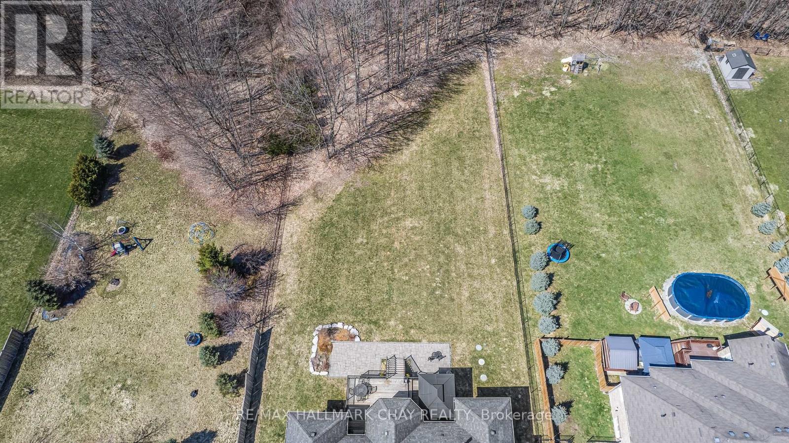 16 Basswood Drive, Wasaga Beach, Ontario  L9Z 0A9 - Photo 38 - S12133799