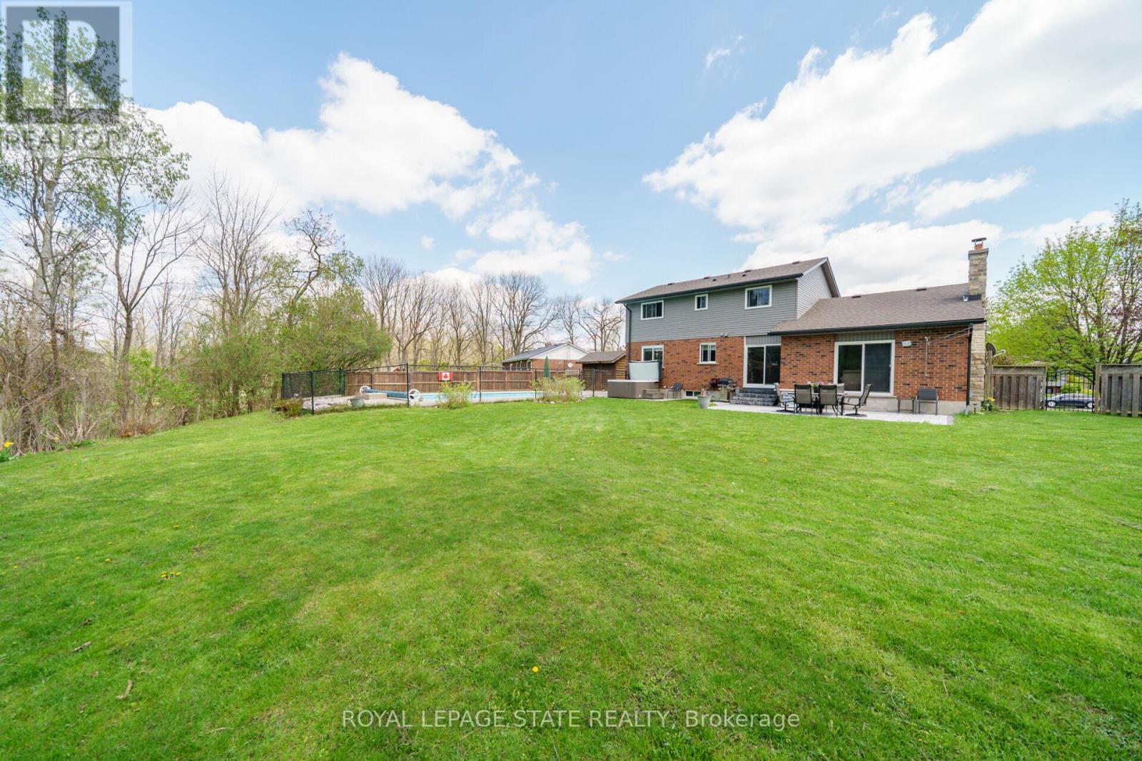 21 Hughson Street, North Dumfries, Ontario  N0B 1L0 - Photo 30 - X12133704
