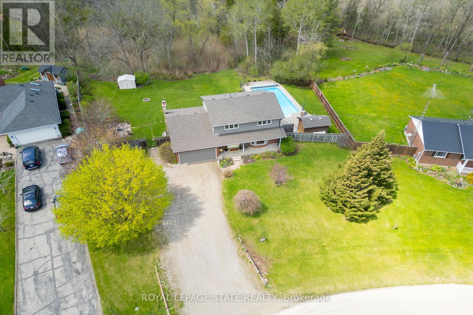 21 Hughson Street, North Dumfries, Ontario  N0B 1L0 - Photo 44 - X12133704