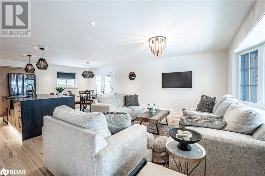 Property at 18 DICKSON Road image 3