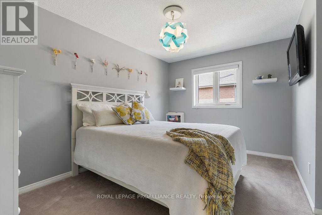 933 Ridge Valley Drive, Oshawa, Ontario  L1K 2G4 - Photo 21 - E12134203