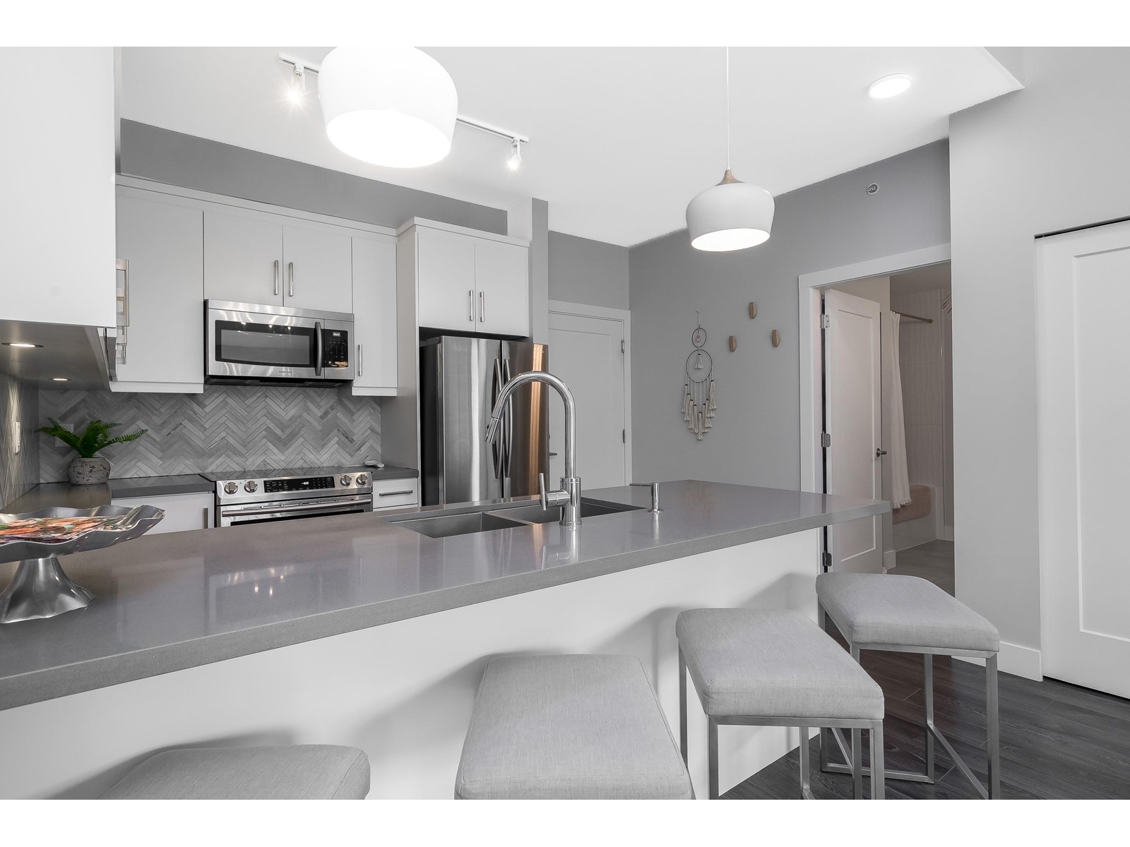410 14550 Winter Crescent, Surrey, British Columbia  V4P 0G4 - Photo 7 - R2998792