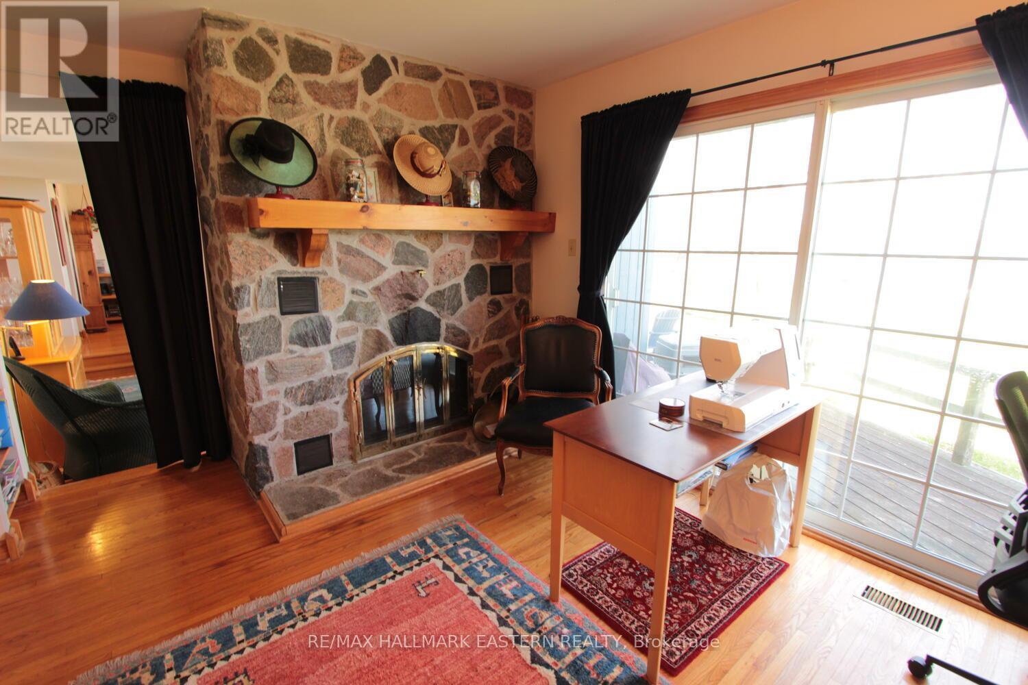 572 Round Lake Road, Havelock-Belmont-Methuen, Ontario  K0L 1Z0 - Photo 12 - X12134146