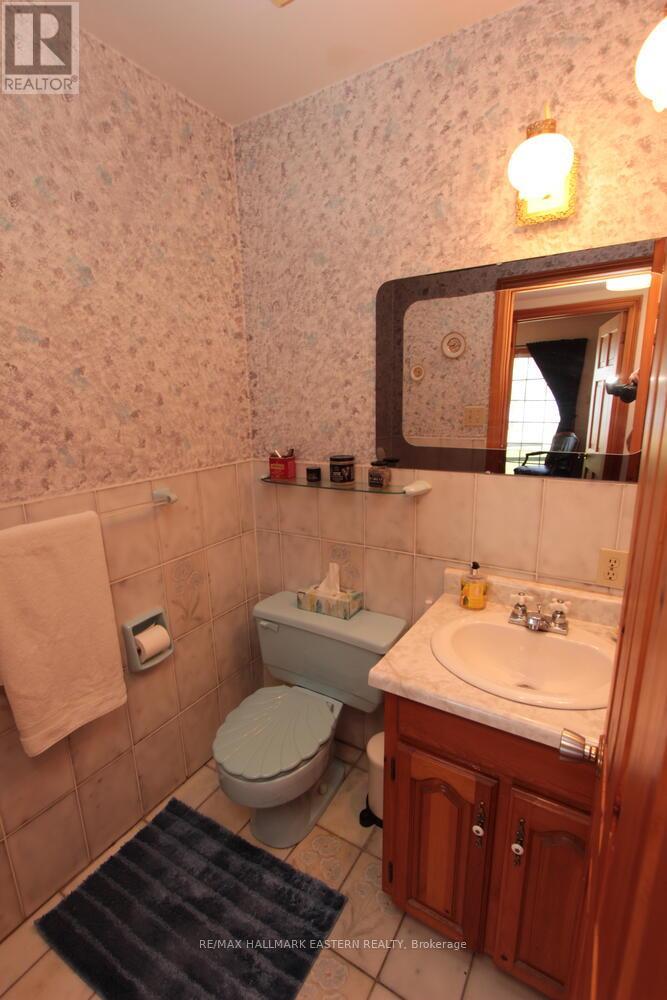 572 Round Lake Road, Havelock-Belmont-Methuen, Ontario  K0L 1Z0 - Photo 13 - X12134146