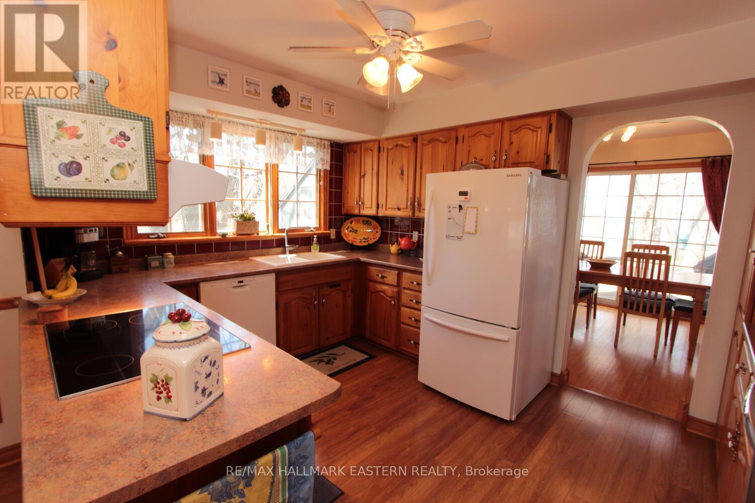 572 Round Lake Road, Havelock-Belmont-Methuen, Ontario  K0L 1Z0 - Photo 5 - X12134146