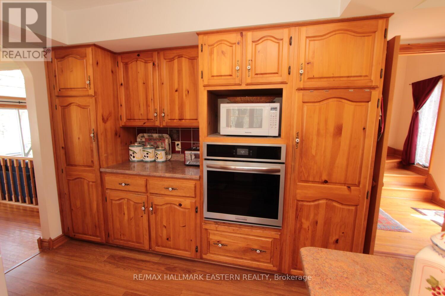 572 Round Lake Road, Havelock-Belmont-Methuen, Ontario  K0L 1Z0 - Photo 6 - X12134146